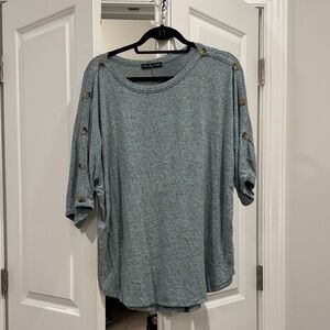 Kim & Cami Heather Gray Button-Accent Long Sleeve Top